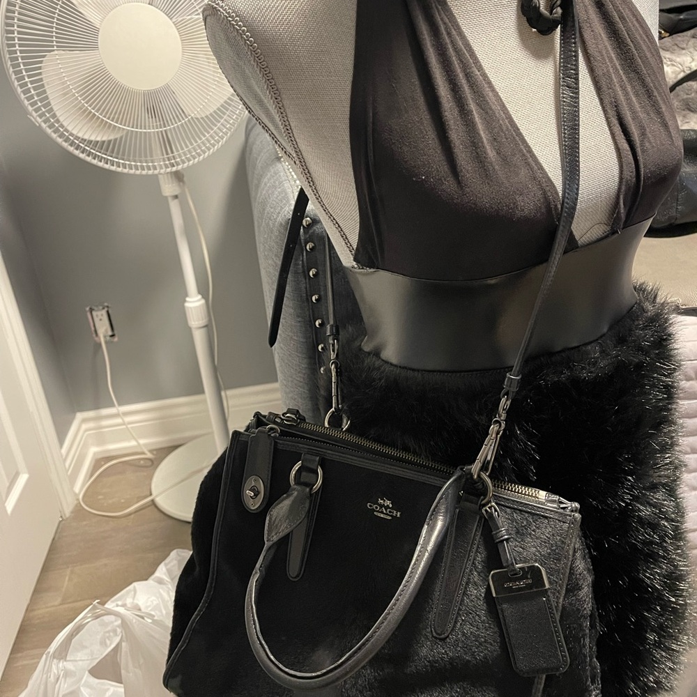 ****Authentic*** Coach Rabbit or Racoon Fur Hand Bag - Picture 8 of 10